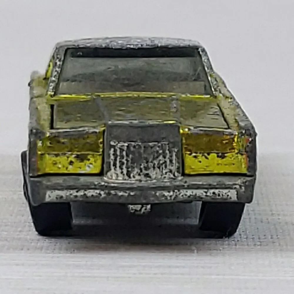 Mattel RedLine Hot Wheels Custom Continental Mark III Antifreeze Car Toy- Flaws